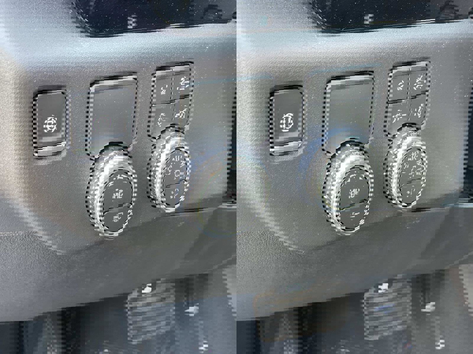 New 2026 GMC Sierra 1500 SLT w/ SLT Premium Plus Package image 19