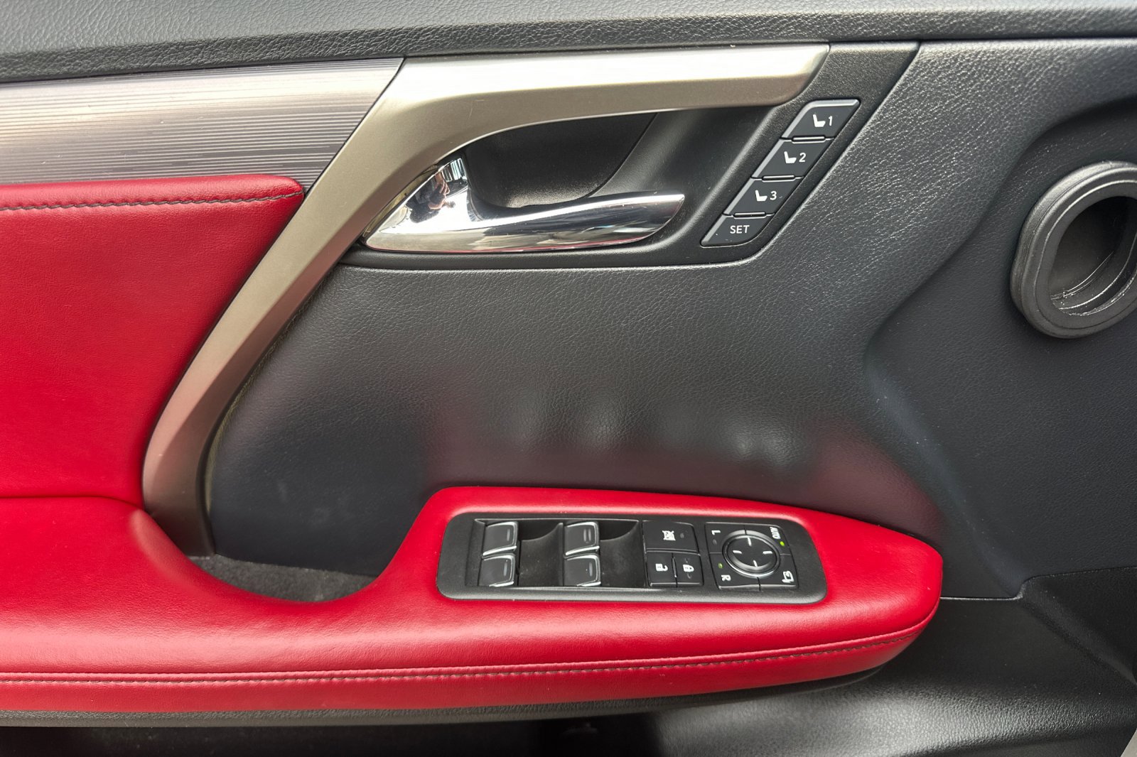 Used 2018 Lexus RX 450h F Sport image 11