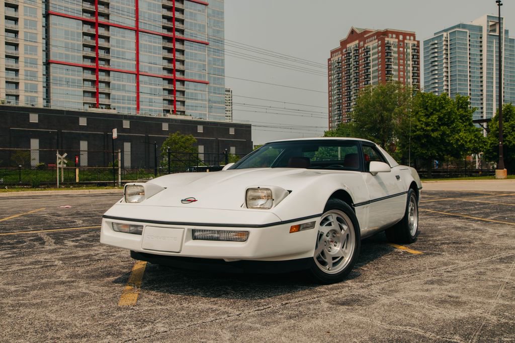 Used 1990 Chevrolet Corvette Convertible image 2