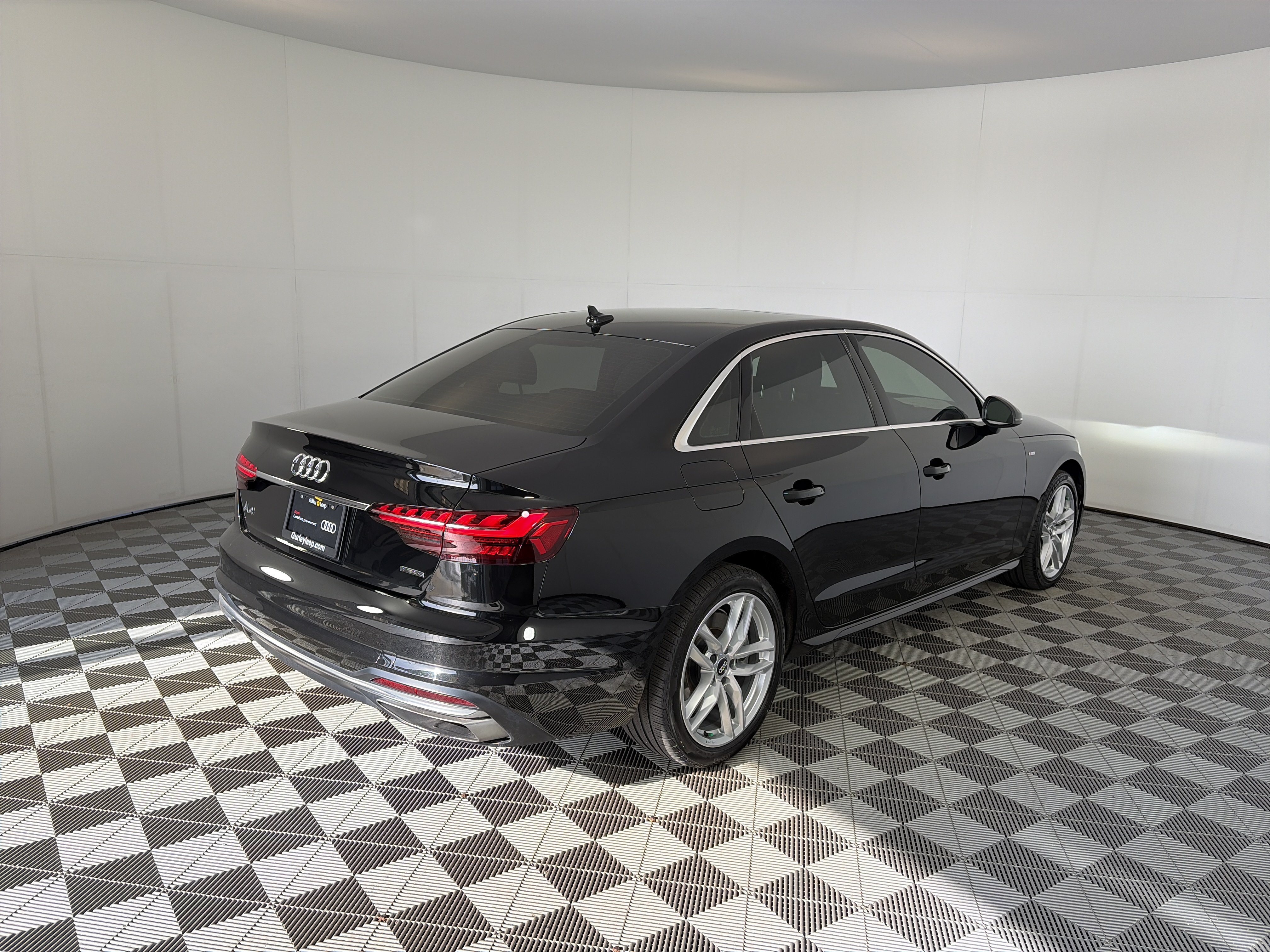 Used 2020 Audi A4 2.0T Premium w/ Convenience Package AWD/4WD image 14