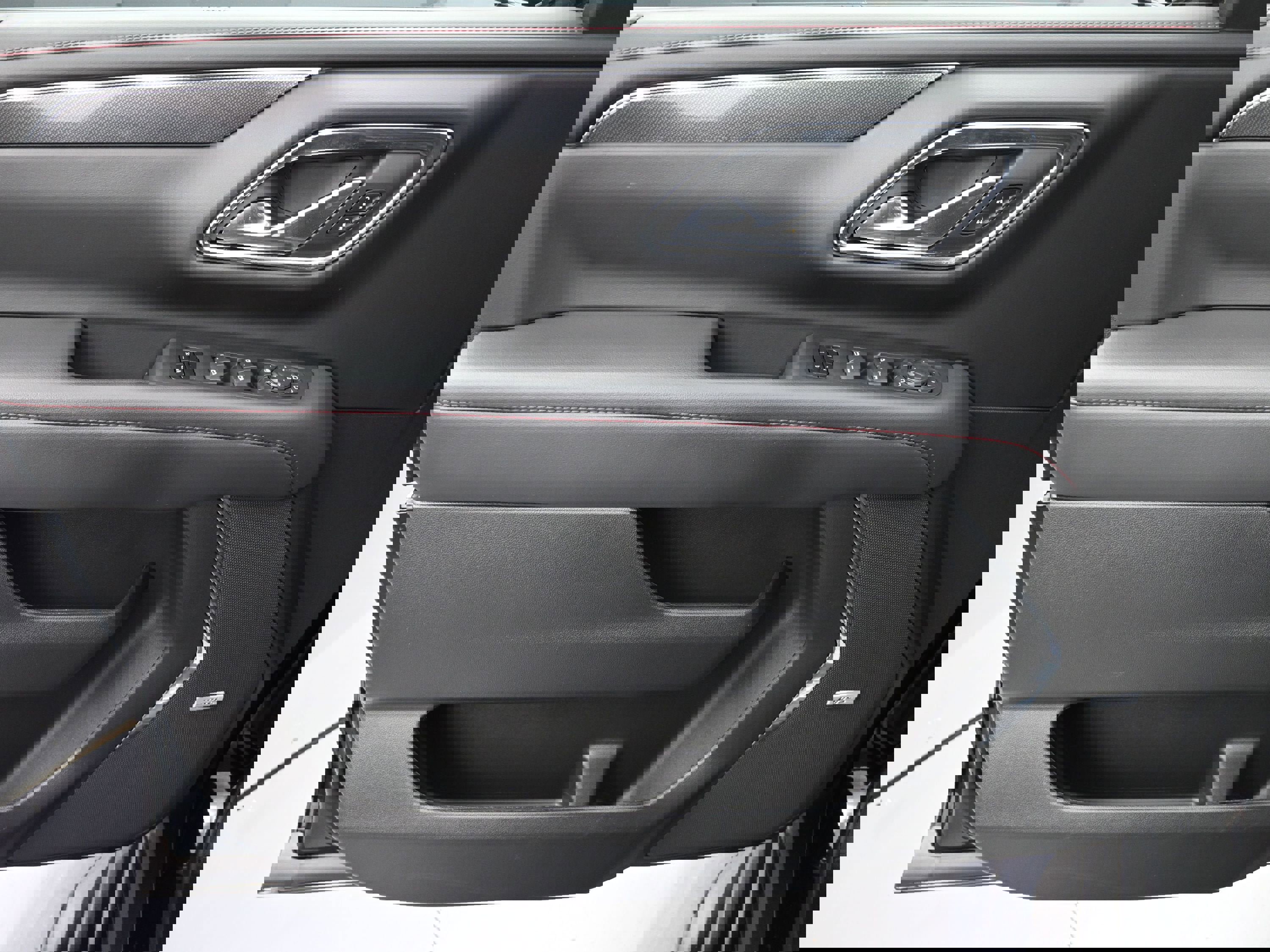 Used 2023 Chevrolet Tahoe RST w/ Luxury Package image 25