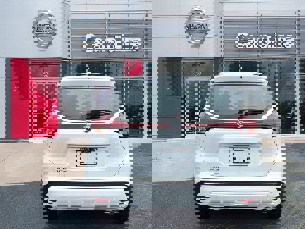 Used 2025 Nissan Kicks Play S image 4