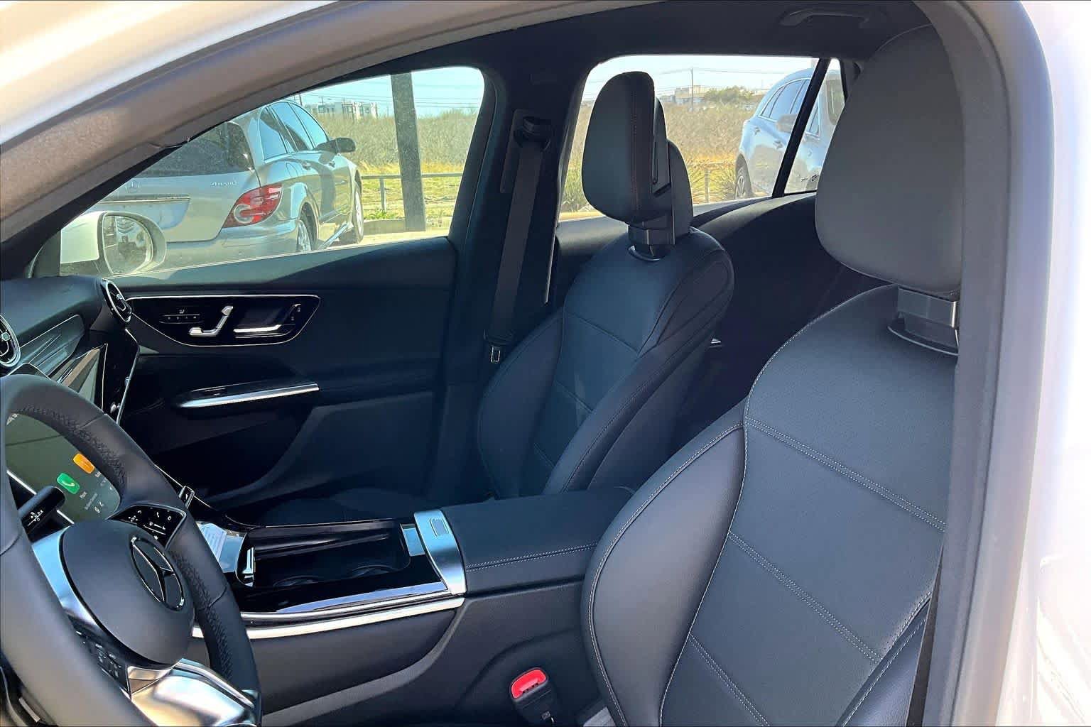 New 2026 Mercedes-Benz GLC 300 image 17