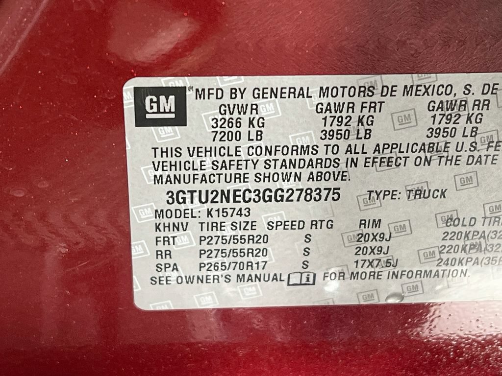 Used 2016 GMC Sierra 1500 SLT w/ All-Terrain Package AWD/4WD image 28