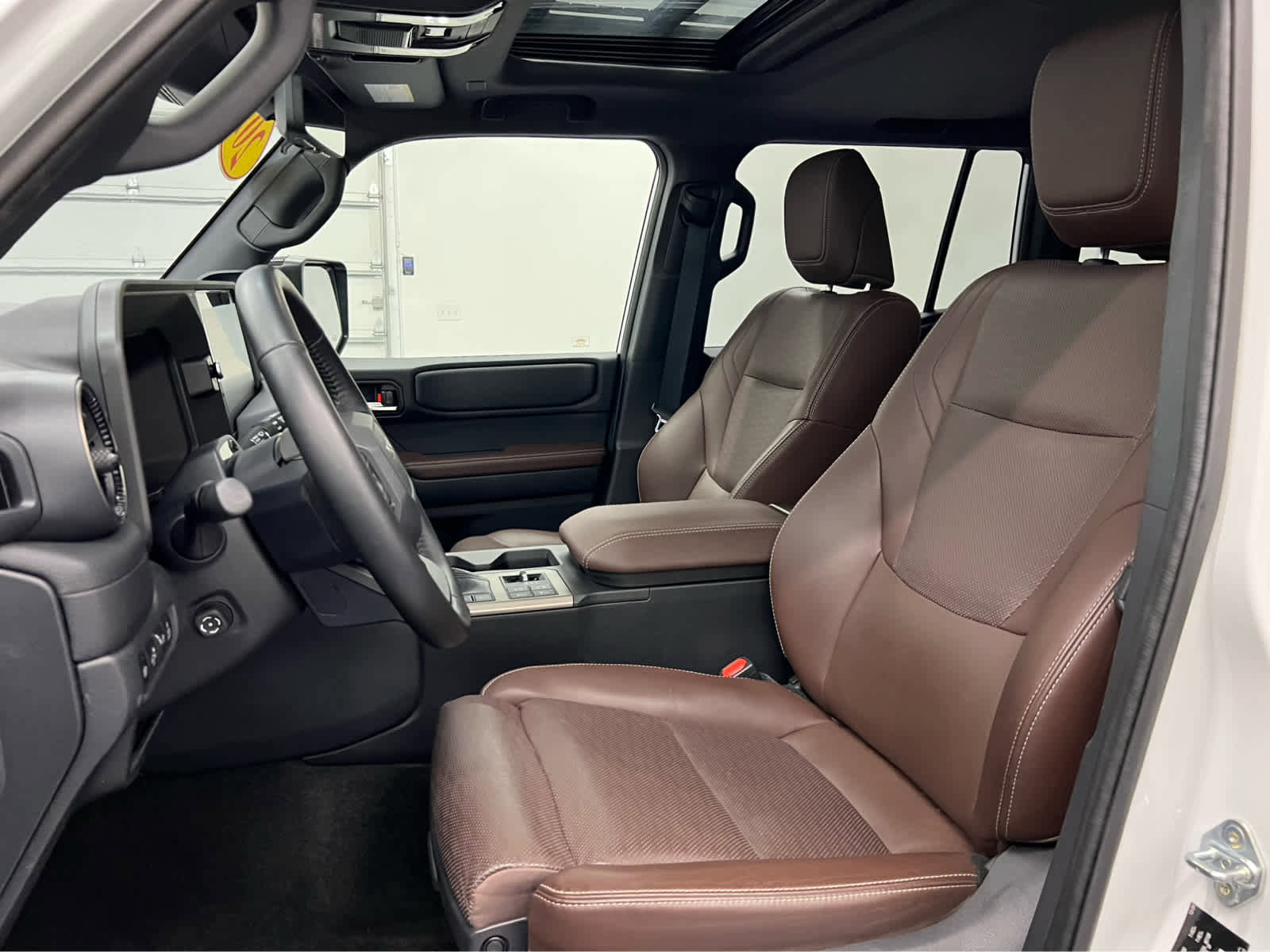 Used 2025 Toyota Land Cruiser image 11