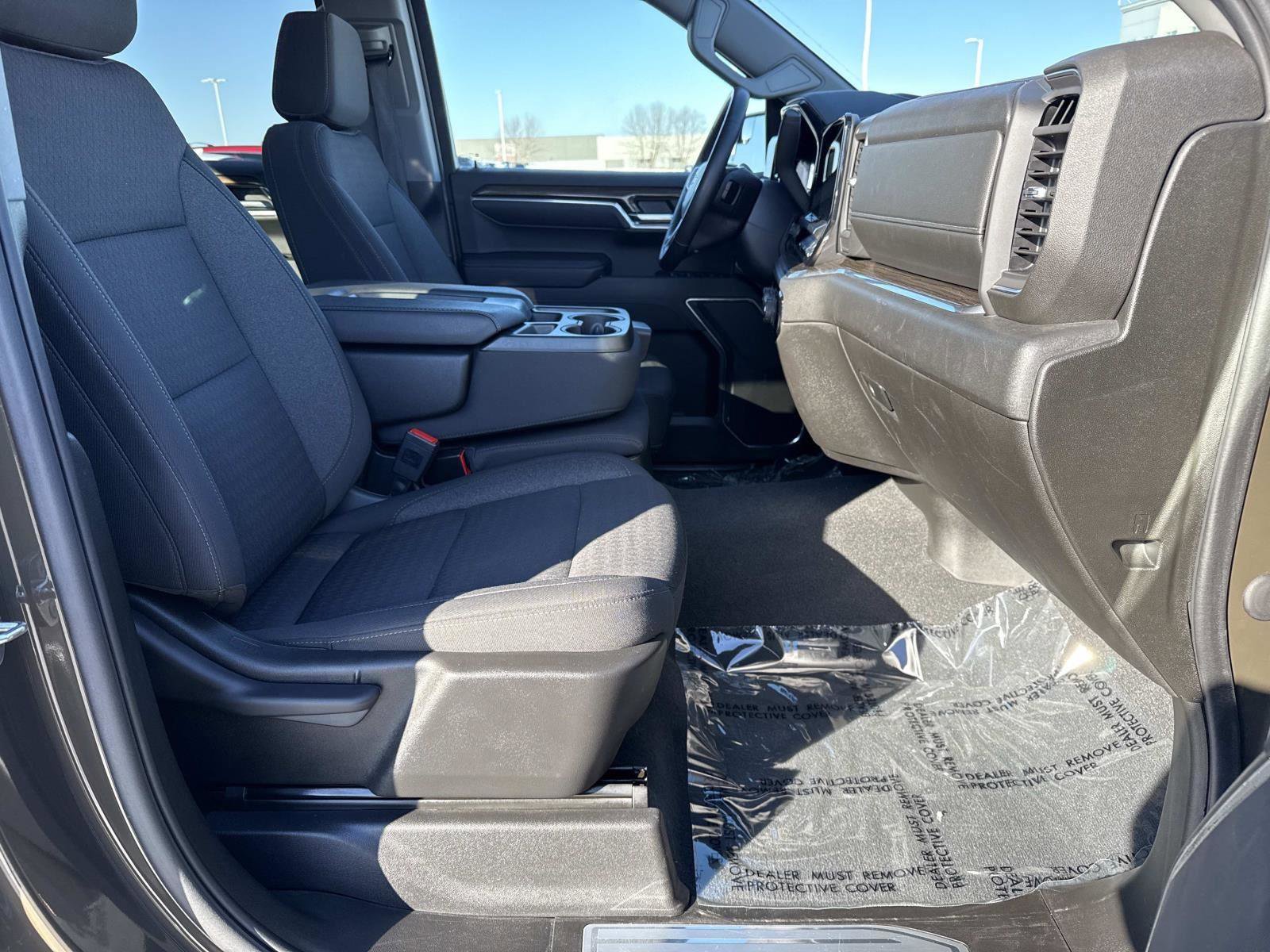 Used 2023 Chevrolet Silverado 1500 LT image 18