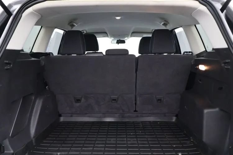Used 2017 Ford Escape SE w/ Equipment Group 201A AWD/4WD image 16
