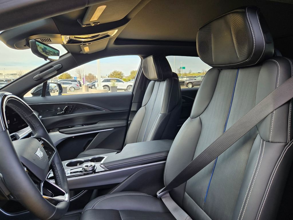 Certified 2025 Cadillac Lyriq Luxury w/ LPO, Floor Liner Package image 29