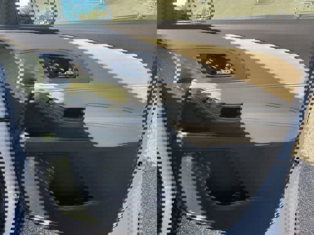 Used 2023 Chevrolet Traverse LS w/ Safety Package image 57