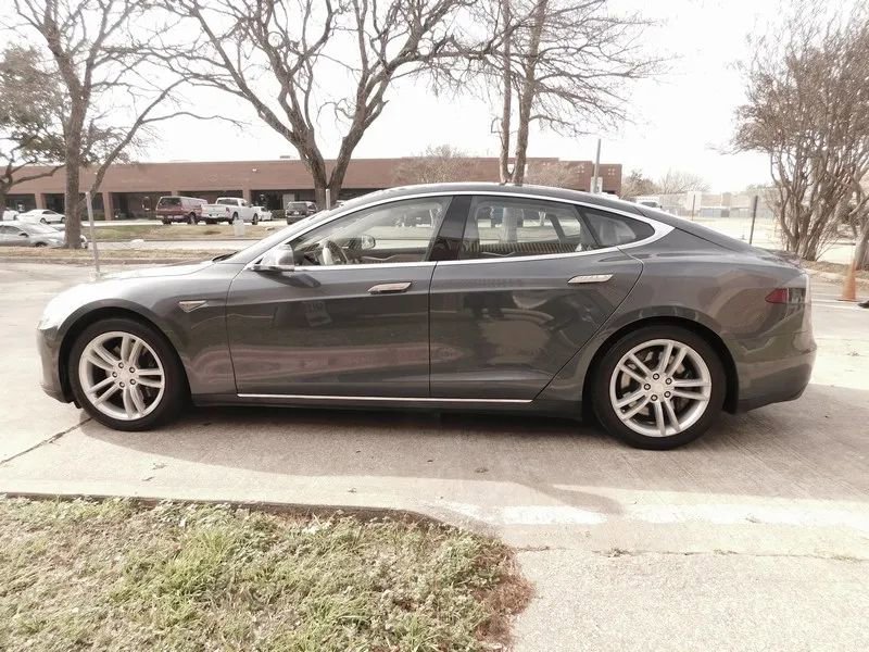 Used 2015 Tesla Model S 60 image 7