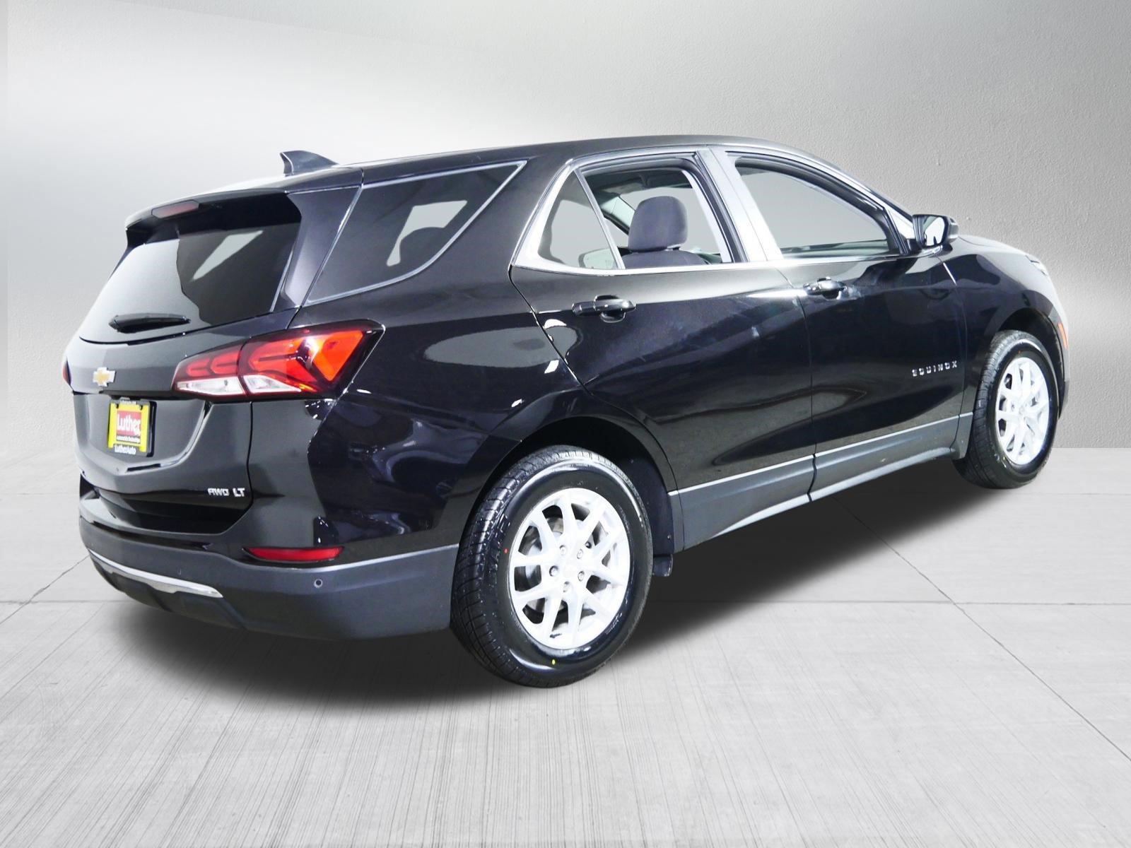Used 2023 Chevrolet Equinox LT AWD/4WD image 7