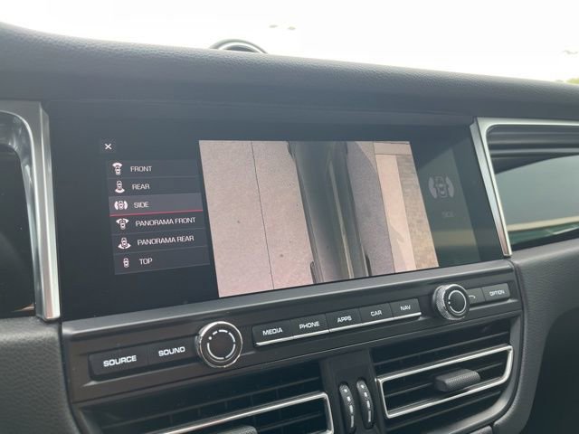 Used 2021 Porsche Macan S image 25