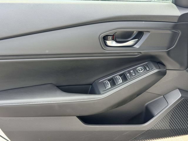 Used 2024 Honda Accord Sport image 11