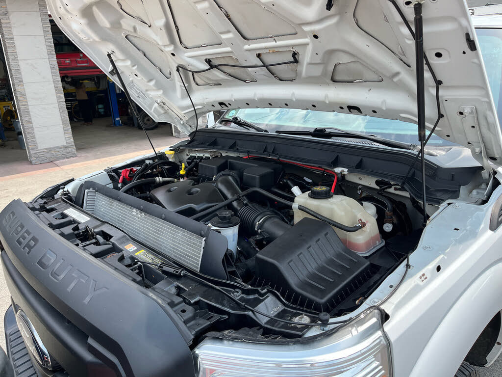 Used 2012 Ford F350 XL w/ Snow Plow Prep Pkg AWD/4WD image 30