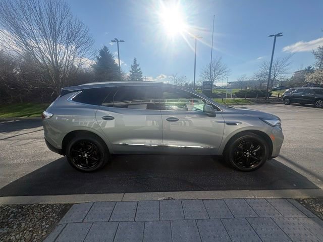 Certified 2024 Buick Enclave Essence w/ Sport Touring Edition image 4