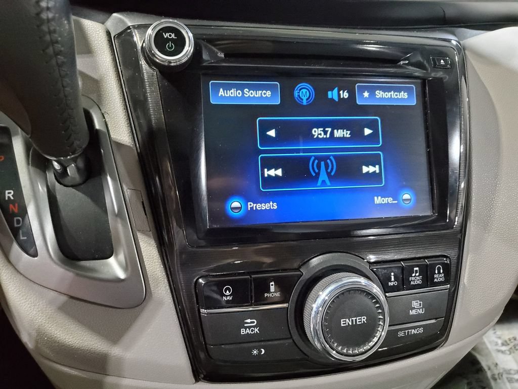 Used 2016 Honda Odyssey Touring image 35