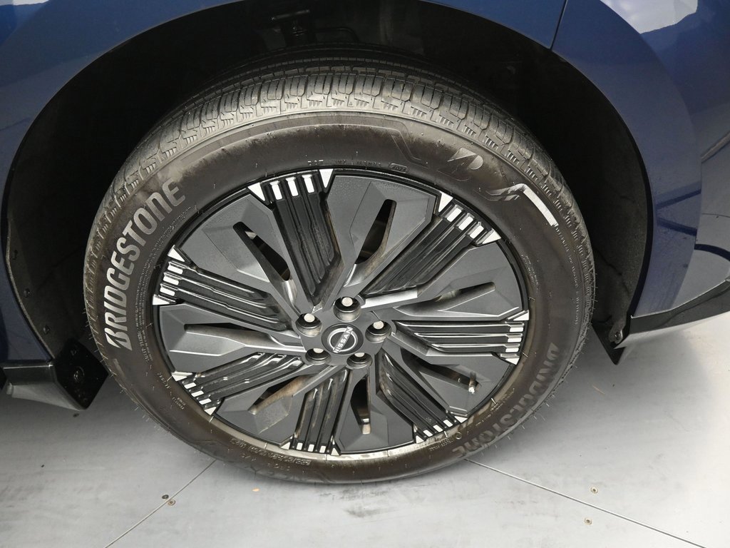 Used 2025 Nissan Murano Platinum w/ Cargo Package image 38