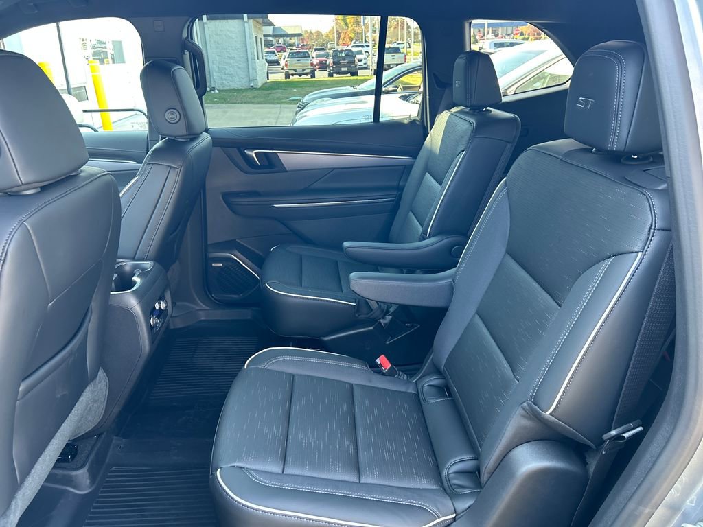 New 2026 Buick Enclave Sport Touring w/ LPO, Floor Liner Package image 27