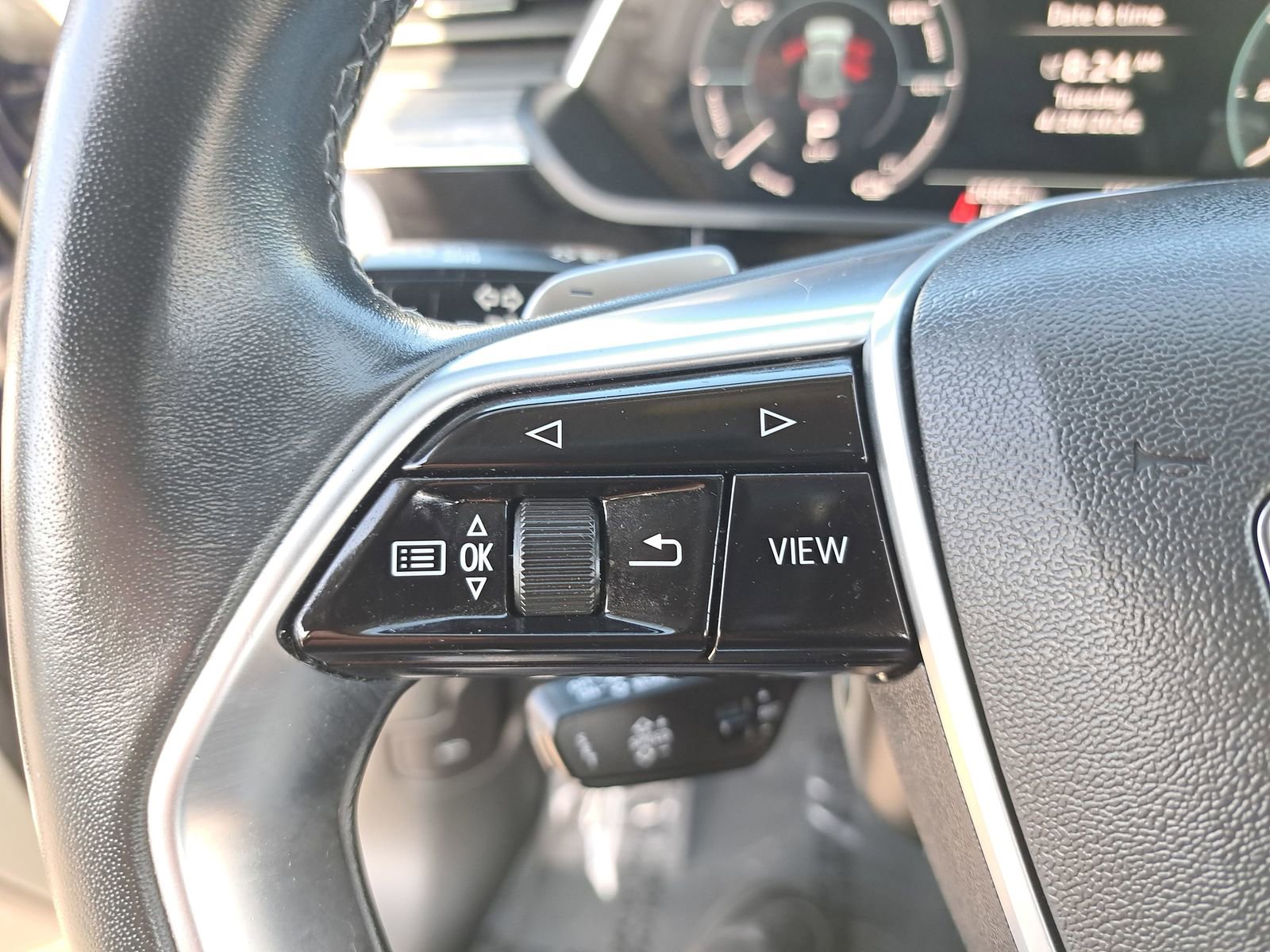 Certified 2023 Audi e-tron Premium Plus w/ Premium Plus Package AWD/4WD image 17