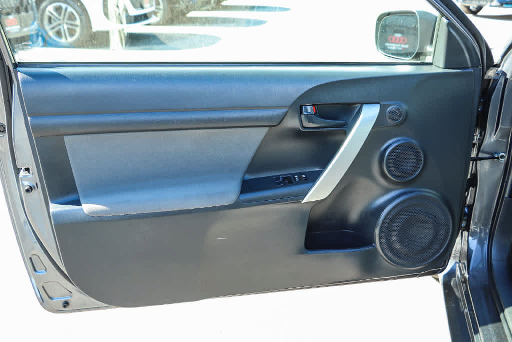 Used 2014 Scion tC FWD image 25