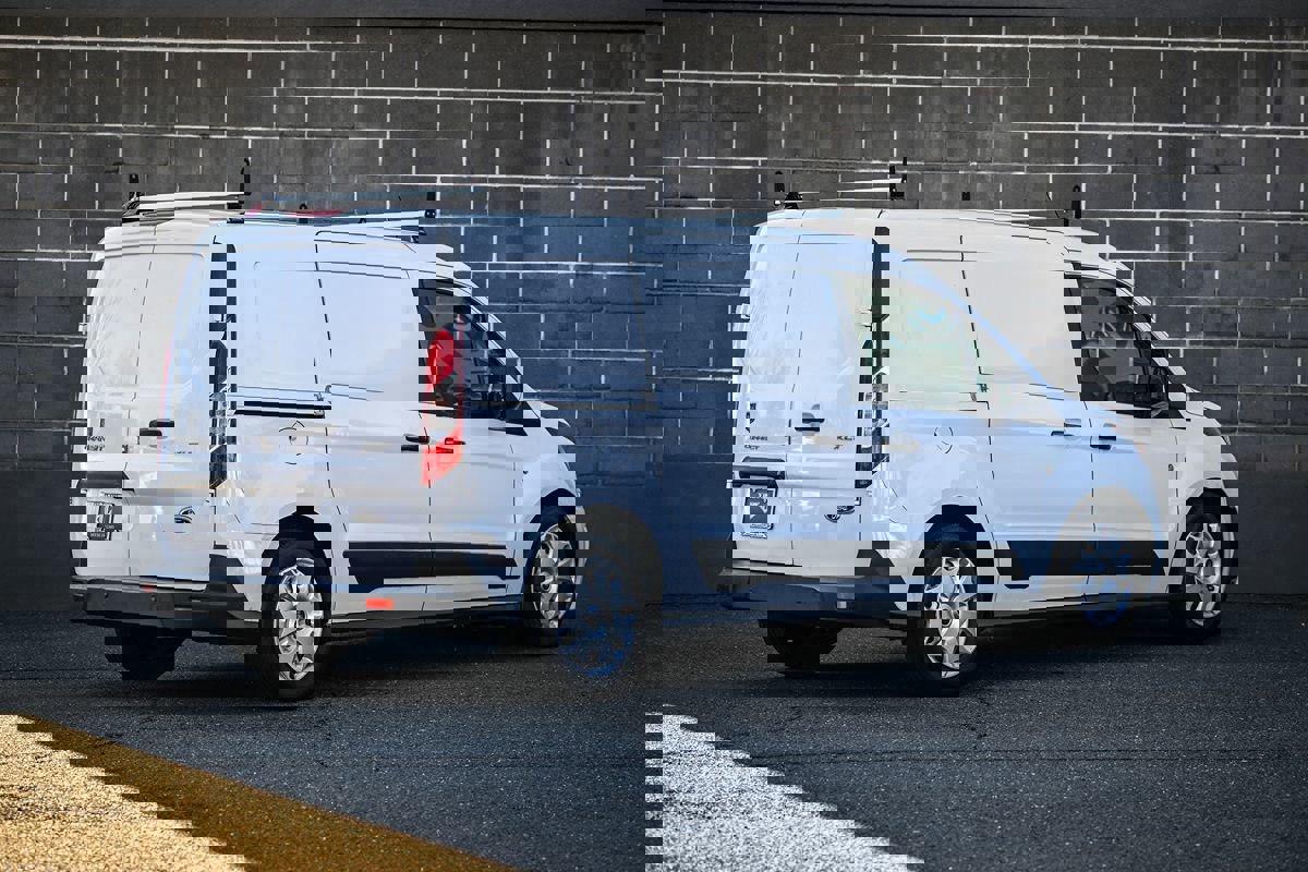 Used 2014 Ford Transit Connect XLT image 3