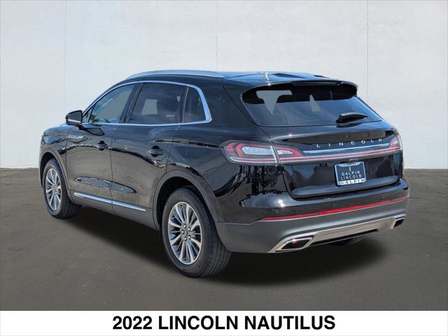Certified 2022 Lincoln Nautilus FWD w/ Premium Package image 3