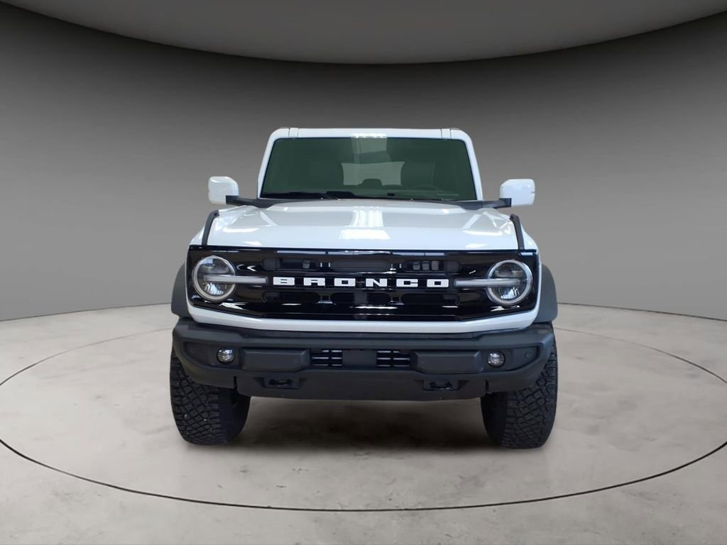 Used 2024 Ford Bronco Outer Banks w/ Sasquatch Package image 3