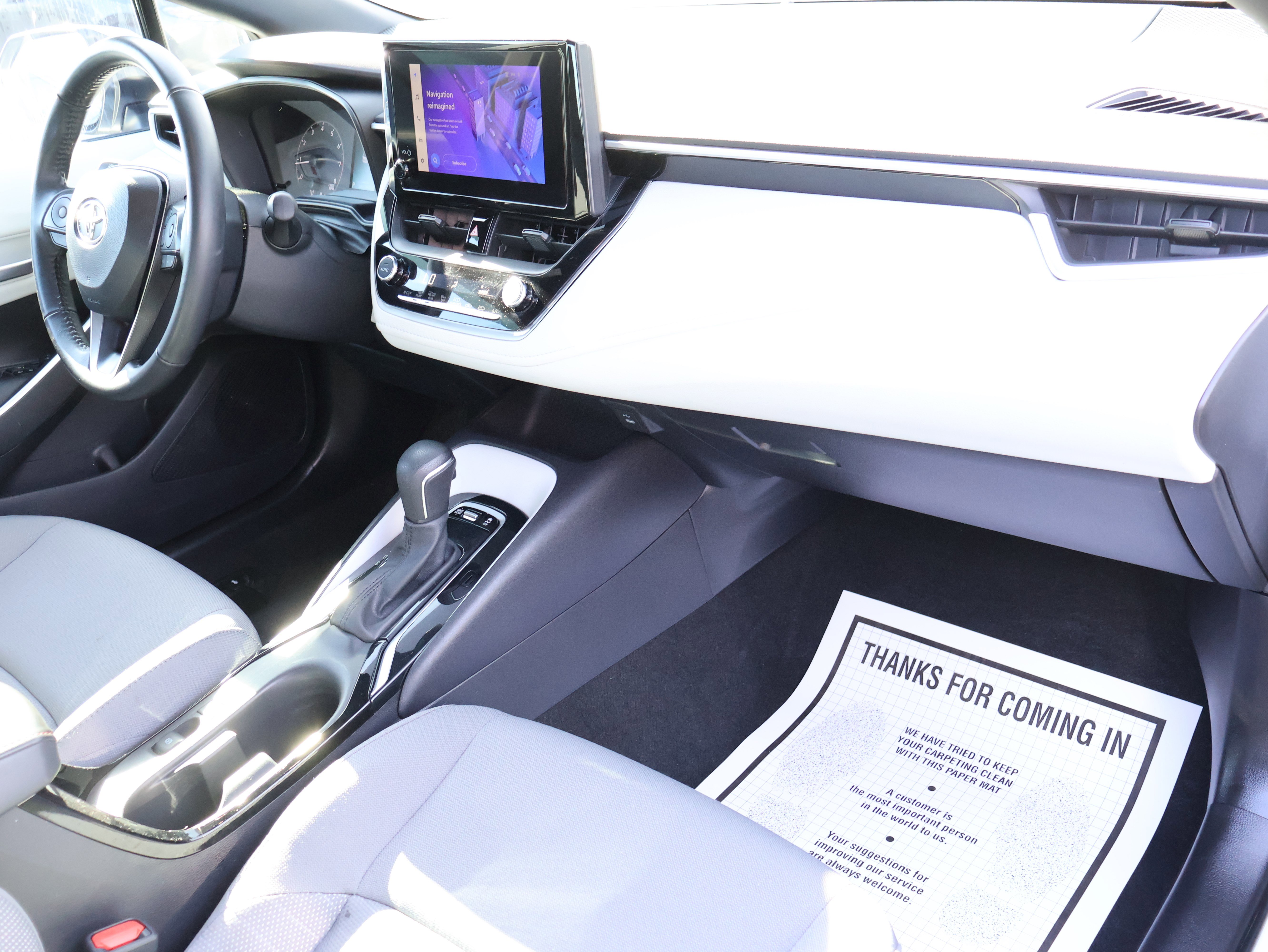 Used 2024 Toyota Corolla SE image 8