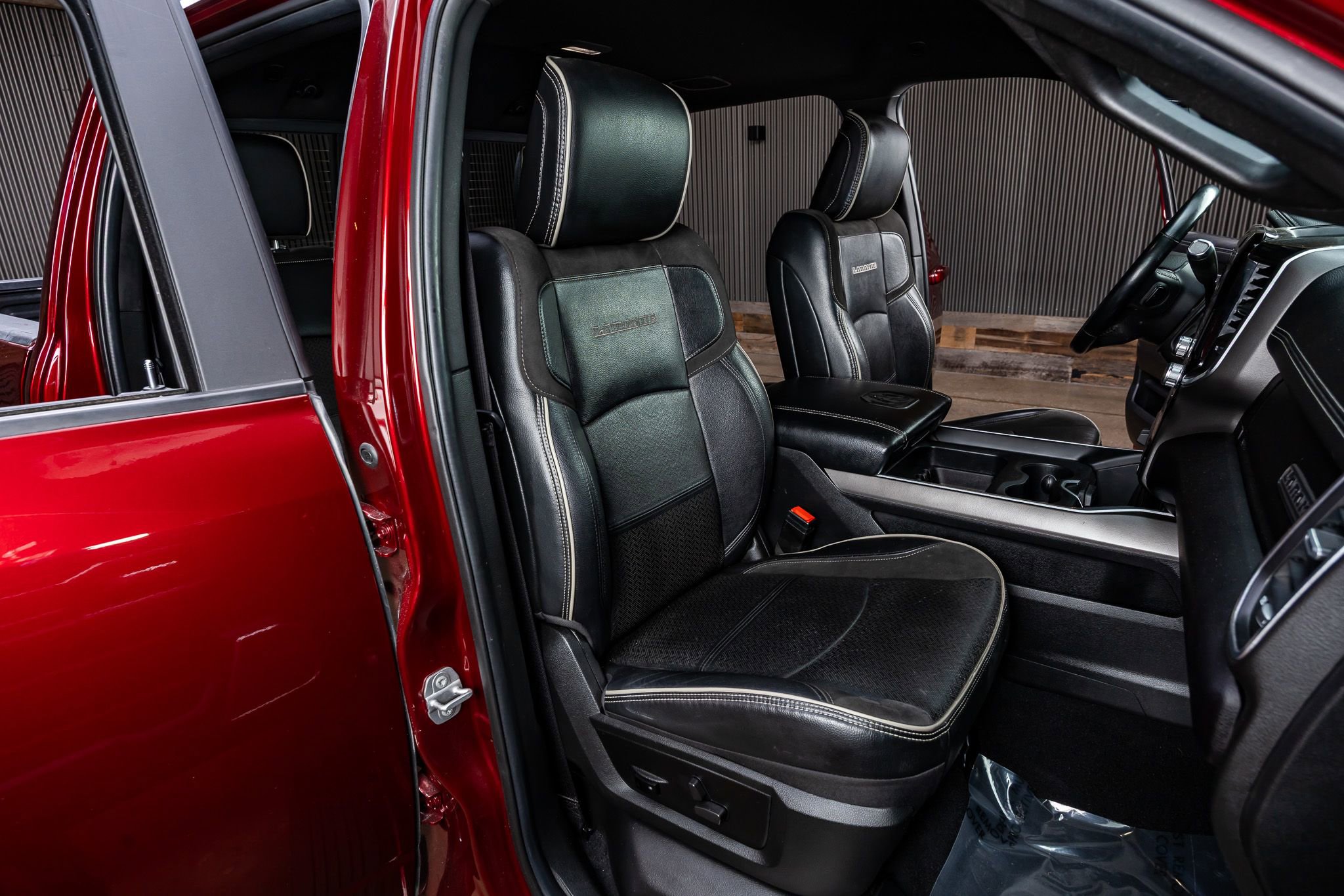 Used 2022 RAM 3500 Laramie image 25