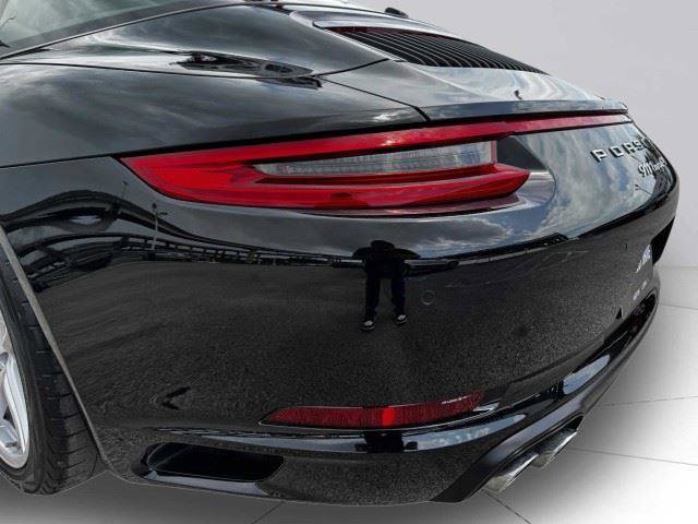 Used 2019 Porsche 911 Targa 4 AWD/4WD image 16
