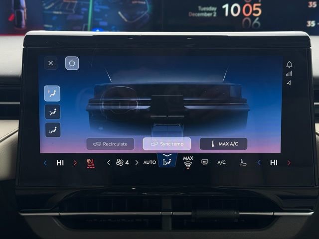 Used 2025 Lincoln Nautilus Premier image 38