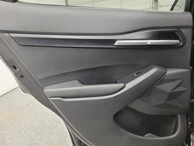 Used 2021 Kia Seltos LX image 8