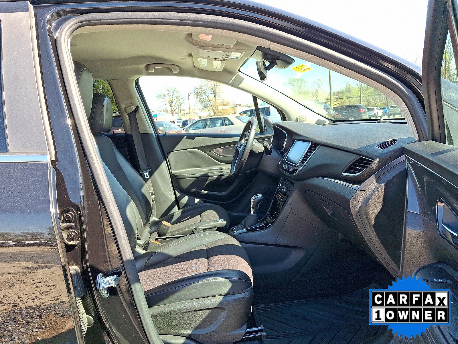 Used 2019 Buick Encore Sport Touring AWD/4WD image 41