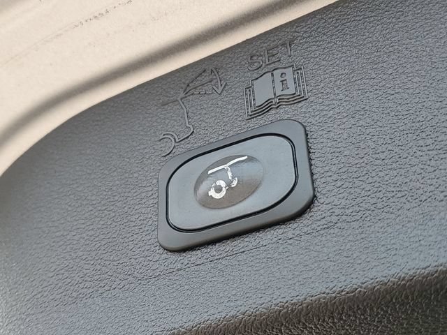 Used 2018 Ford Escape SEL FWD image 26