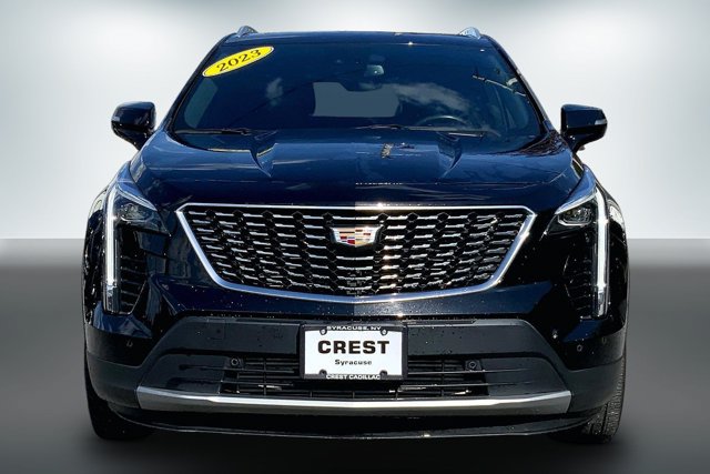 Used 2023 Cadillac XT4 Premium Luxury w/ Technology Package AWD/4WD image 2