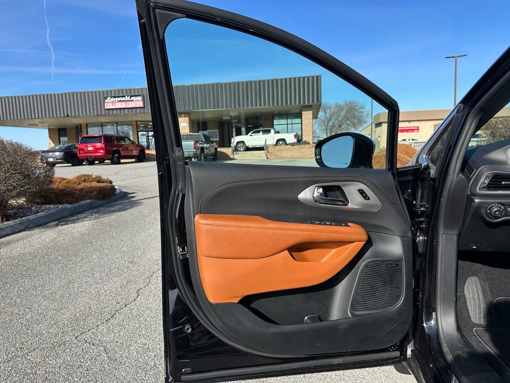 New 2026 Chrysler Pacifica Pinnacle image 31