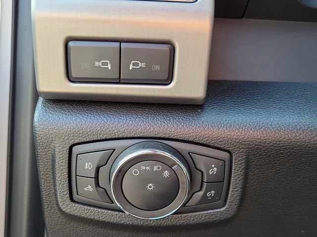 Used 2018 Ford F250 Platinum w/ Platinum Ultimate Package AWD/4WD image 18