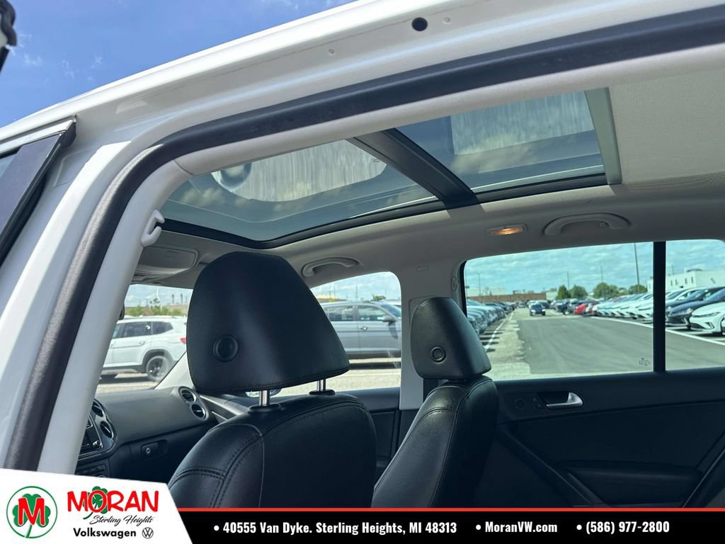 Used 2016 Volkswagen Tiguan SEL FWD image 17