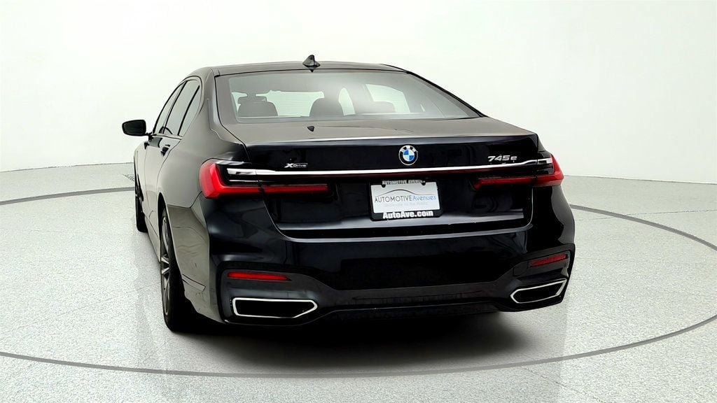 Used 2020 BMW 745e xDrive AWD/4WD image 6