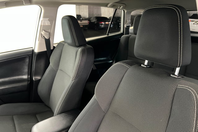 Used 2017 Toyota RAV4 XLE w/ All Weather Liner Package AWD/4WD image 16