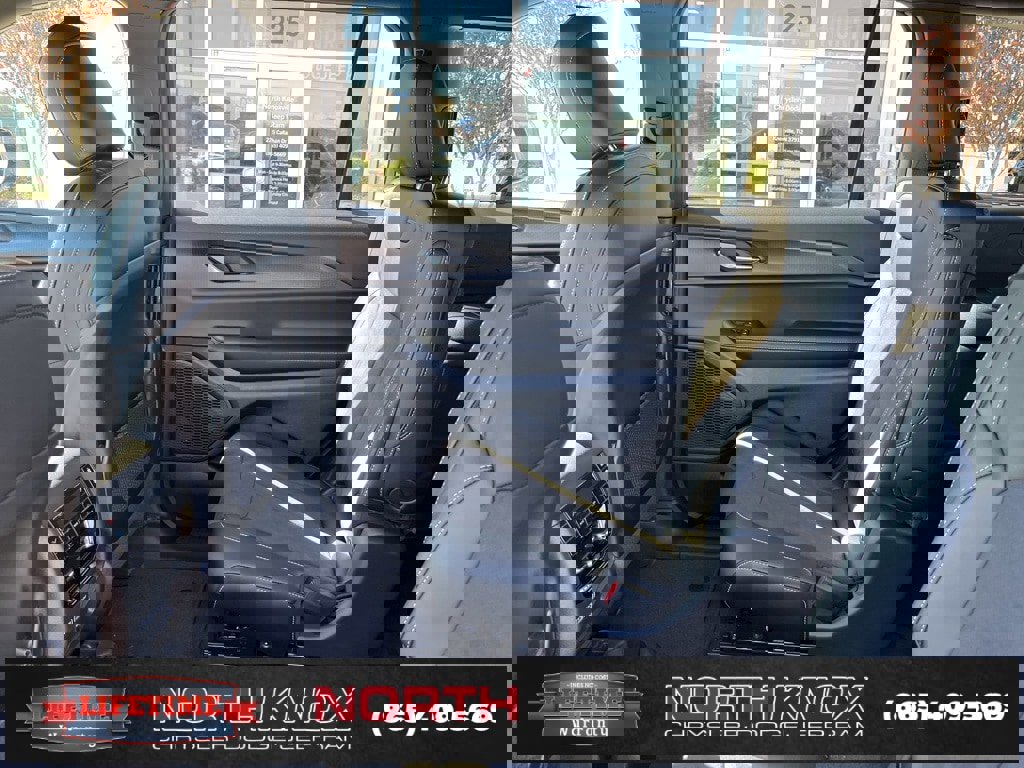 New 2025 Jeep Grand Cherokee L Altitude image 14