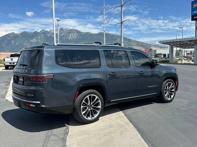 Used 2023 Jeep Wagoneer L Series III w/ Premium Group I AWD/4WD image 7
