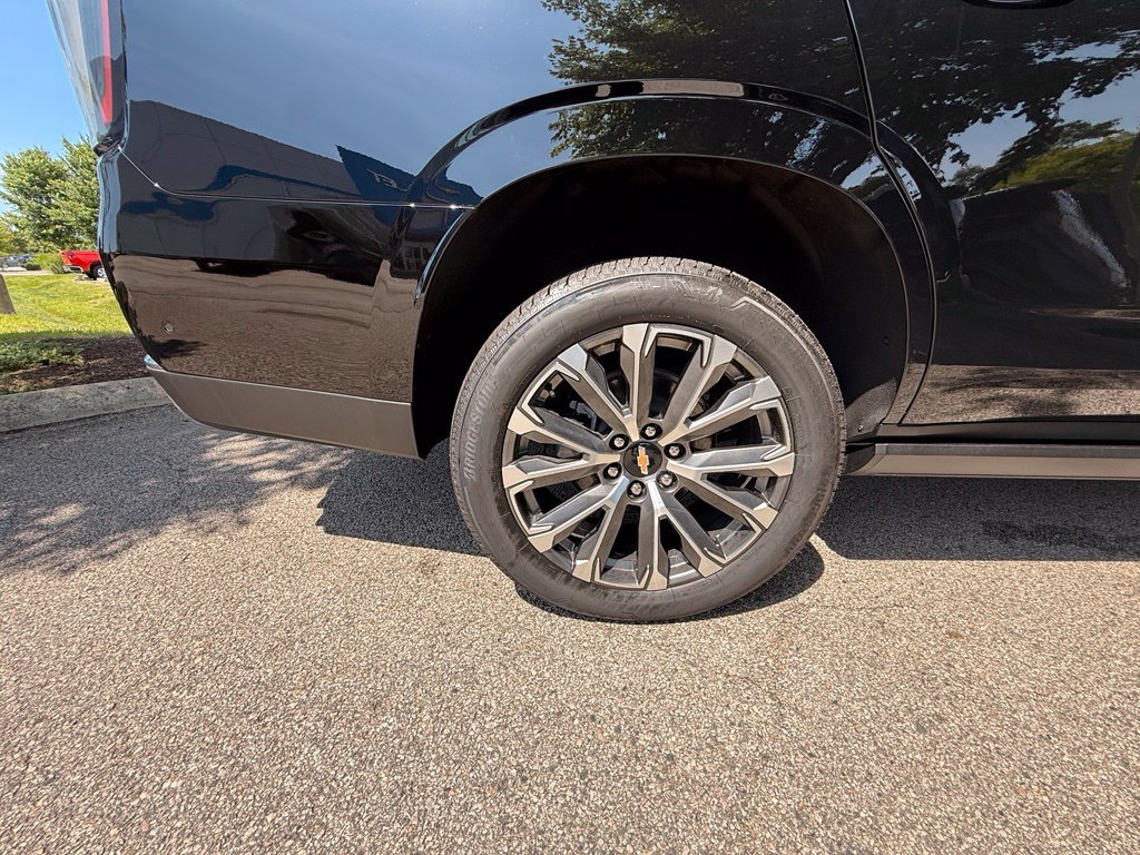 New 2026 Chevrolet Tahoe High Country AWD/4WD image 38
