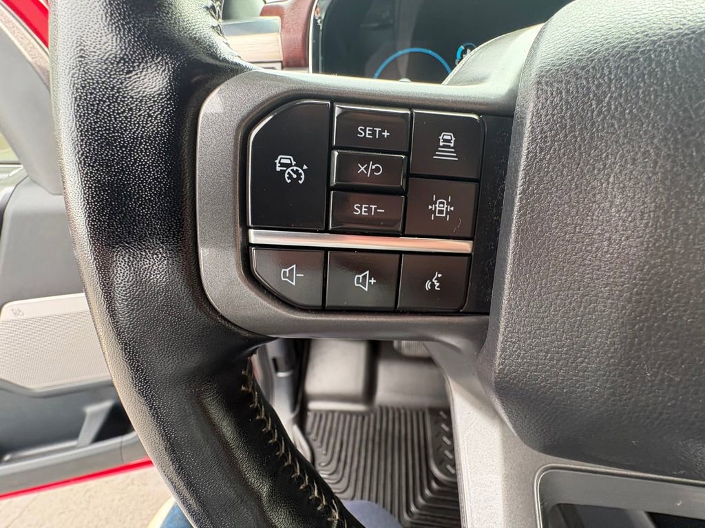 Certified 2022 Ford F150 Lariat w/ Equipment Group 502A High image 18