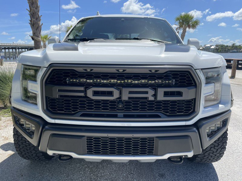 Used 2019 Ford F150 Raptor w/ Equipment Group 802A Luxury image 3