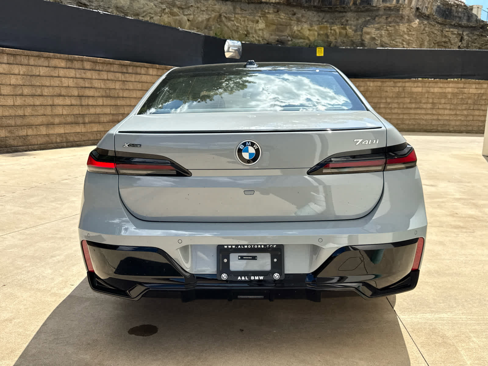 Used 2026 BMW 740i xDrive w/ Premium Package image 4