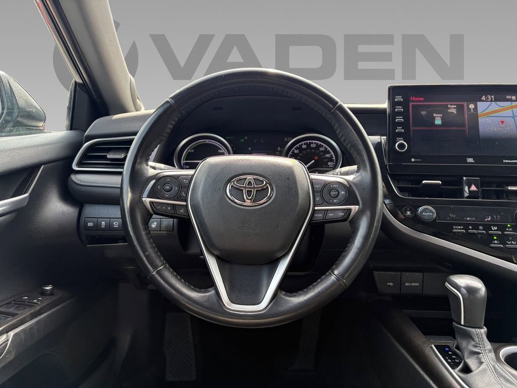 Used 2023 Toyota Camry XLE w/ Navigation Package image 11