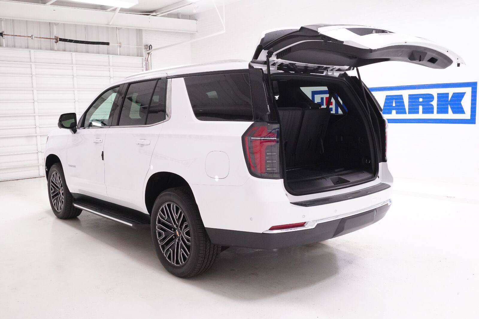 New 2026 Chevrolet Tahoe LS RWD image 36