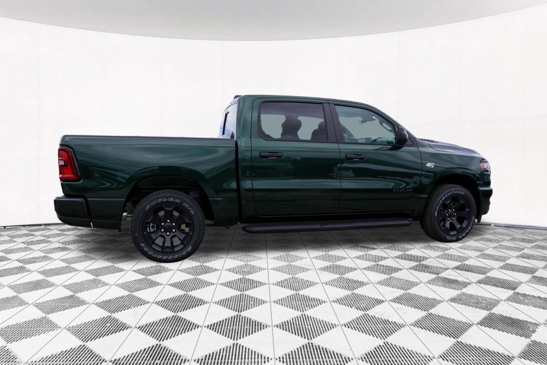 New 2026 RAM 1500 Express AWD/4WD image 10