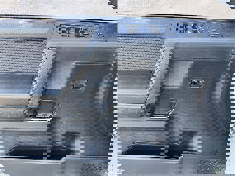 Used 2012 Nissan Titan SV image 5